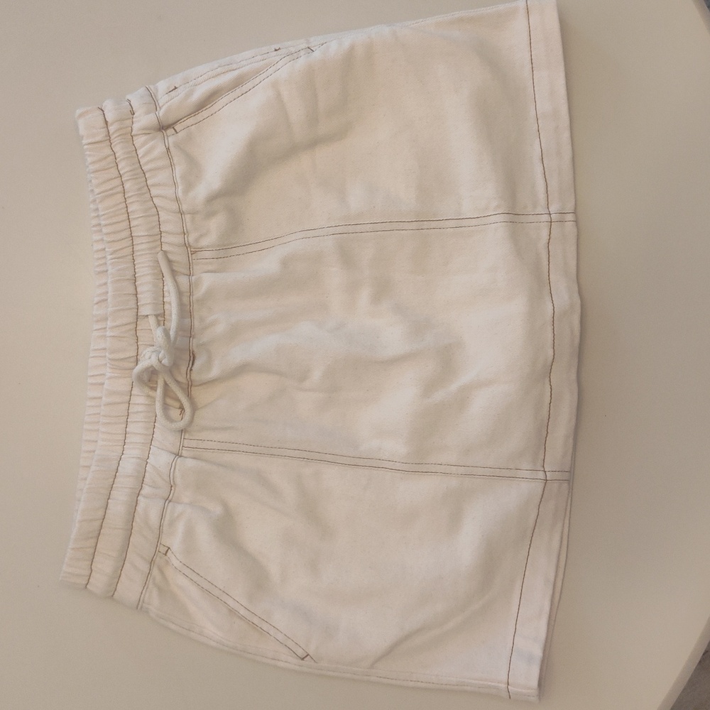 Steve Madden Kohana Denim Skort In Oatmeal - Picture 3 of 5